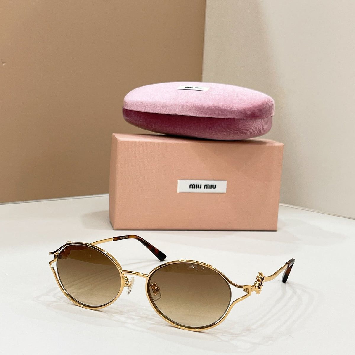 Miu Miu Smu73w Sunglasses