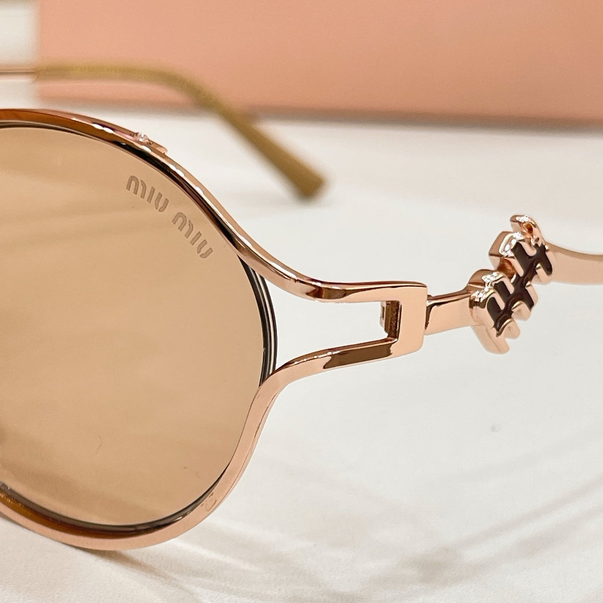 Miu Miu Smu73w Sunglasses