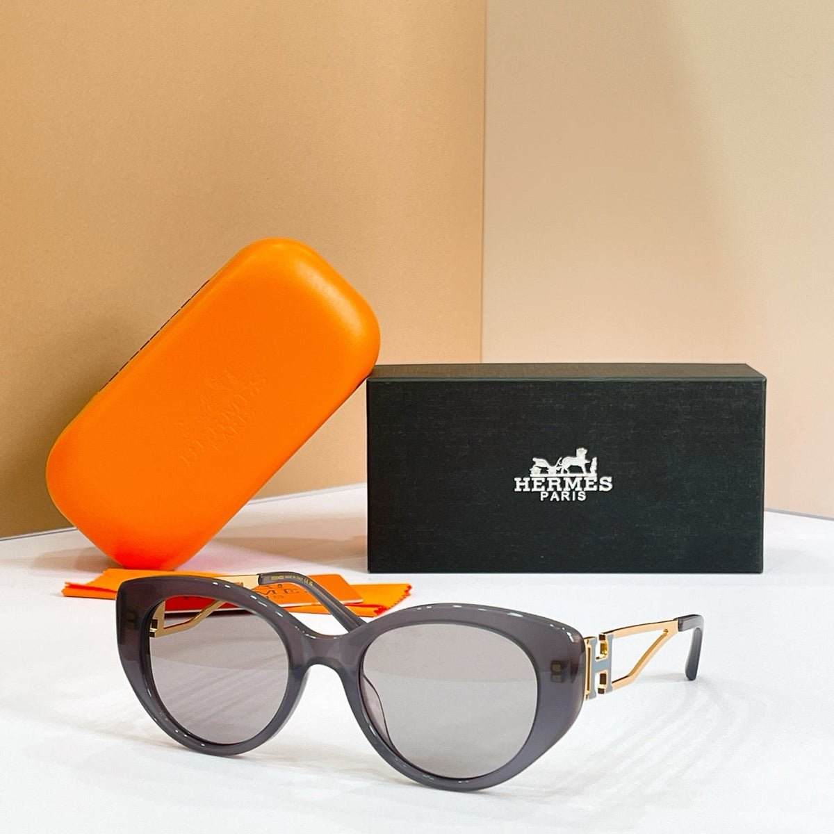 Hermes H8125S Sunglasses
