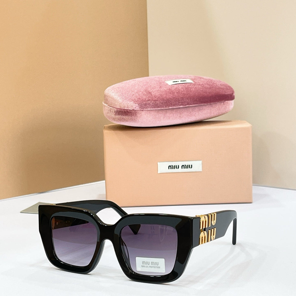 Miu Miu SMU B05 Sunglasses