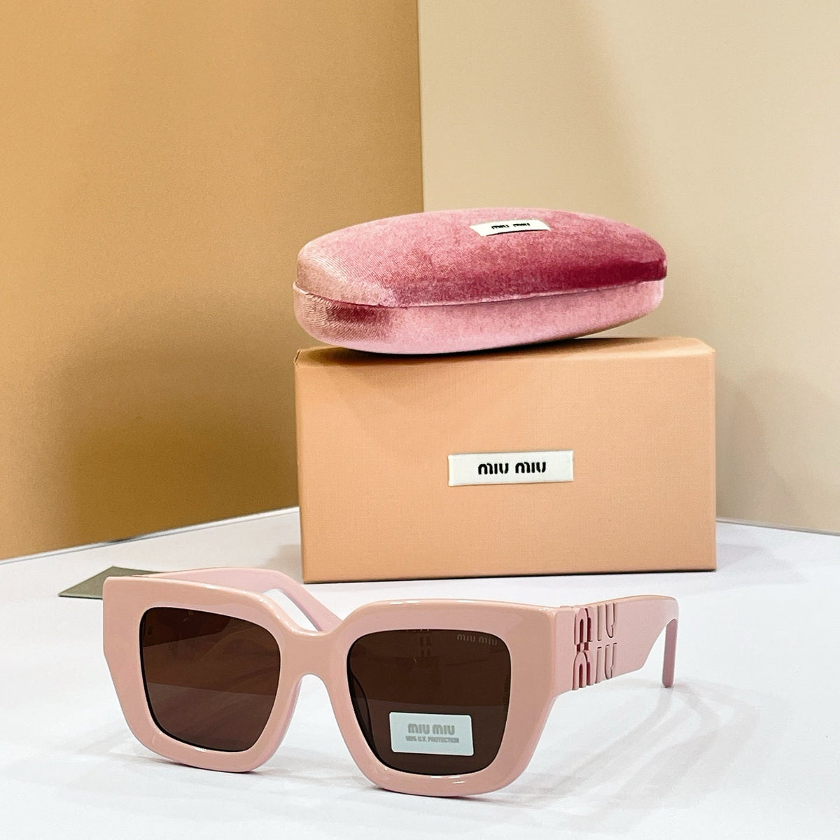 Miu Miu SMU B05 Sunglasses