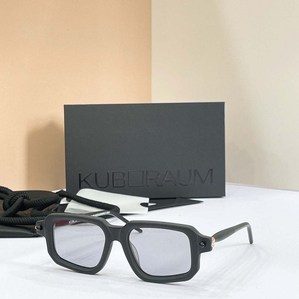 Kuboraum Maske P23 Sunglasses