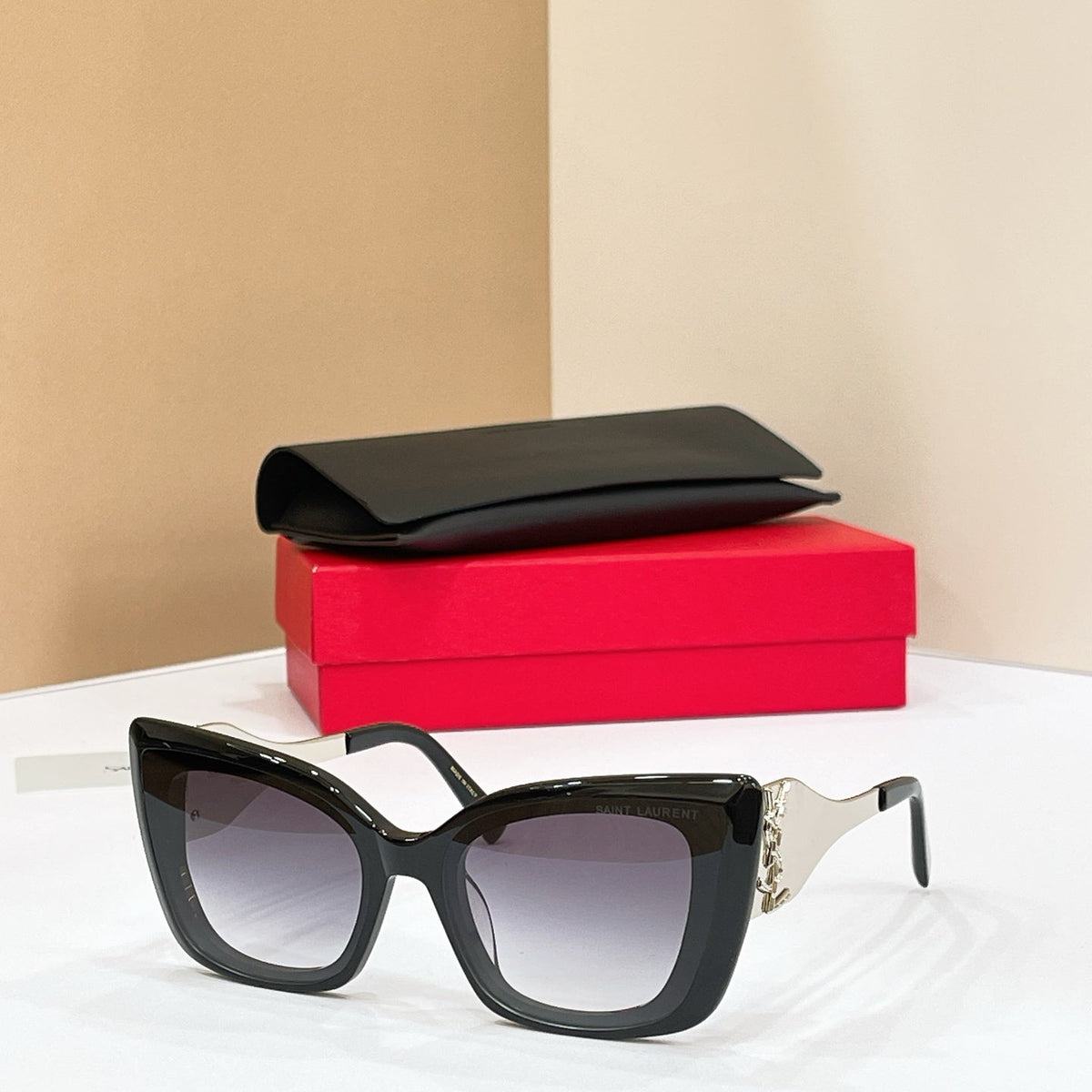 Saint Laurent SL M1725L Sunglasses