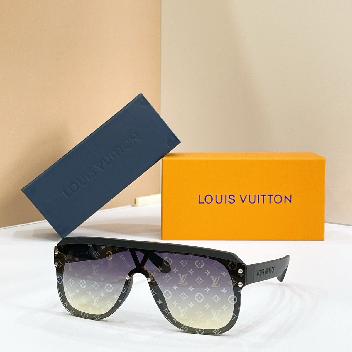 Louis Vuitton Z2878U Sunglasses