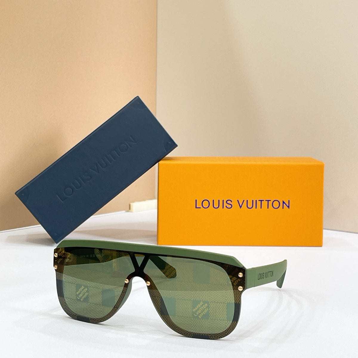 Louis Vuitton Z2878U Sunglasses