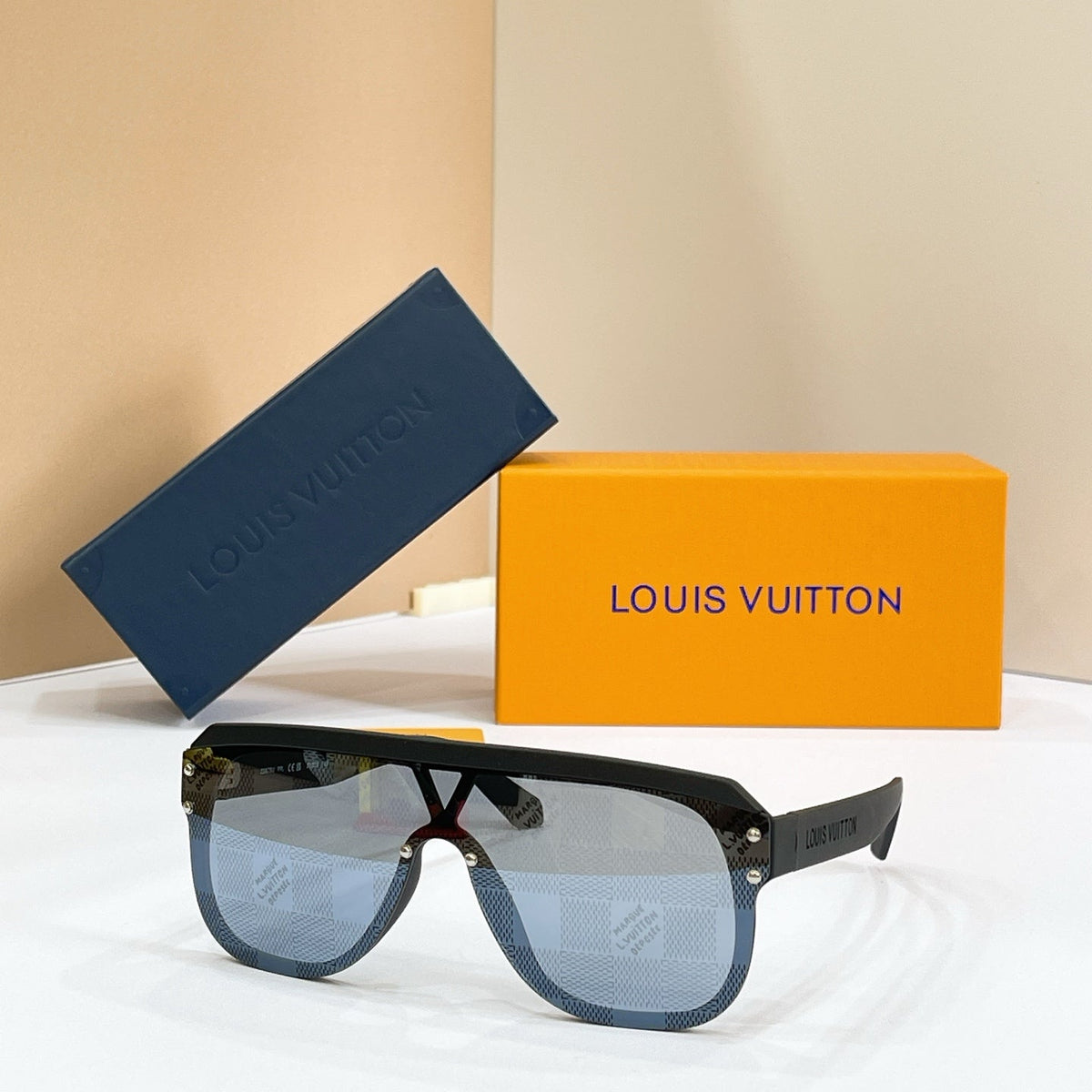 Louis Vuitton Z2878U Sunglasses