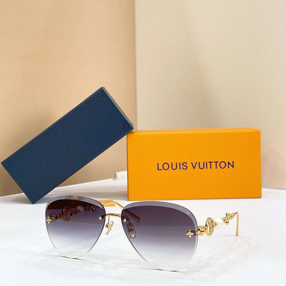 Louis Vuitton Z3318U Sunglasses - 62-13-140