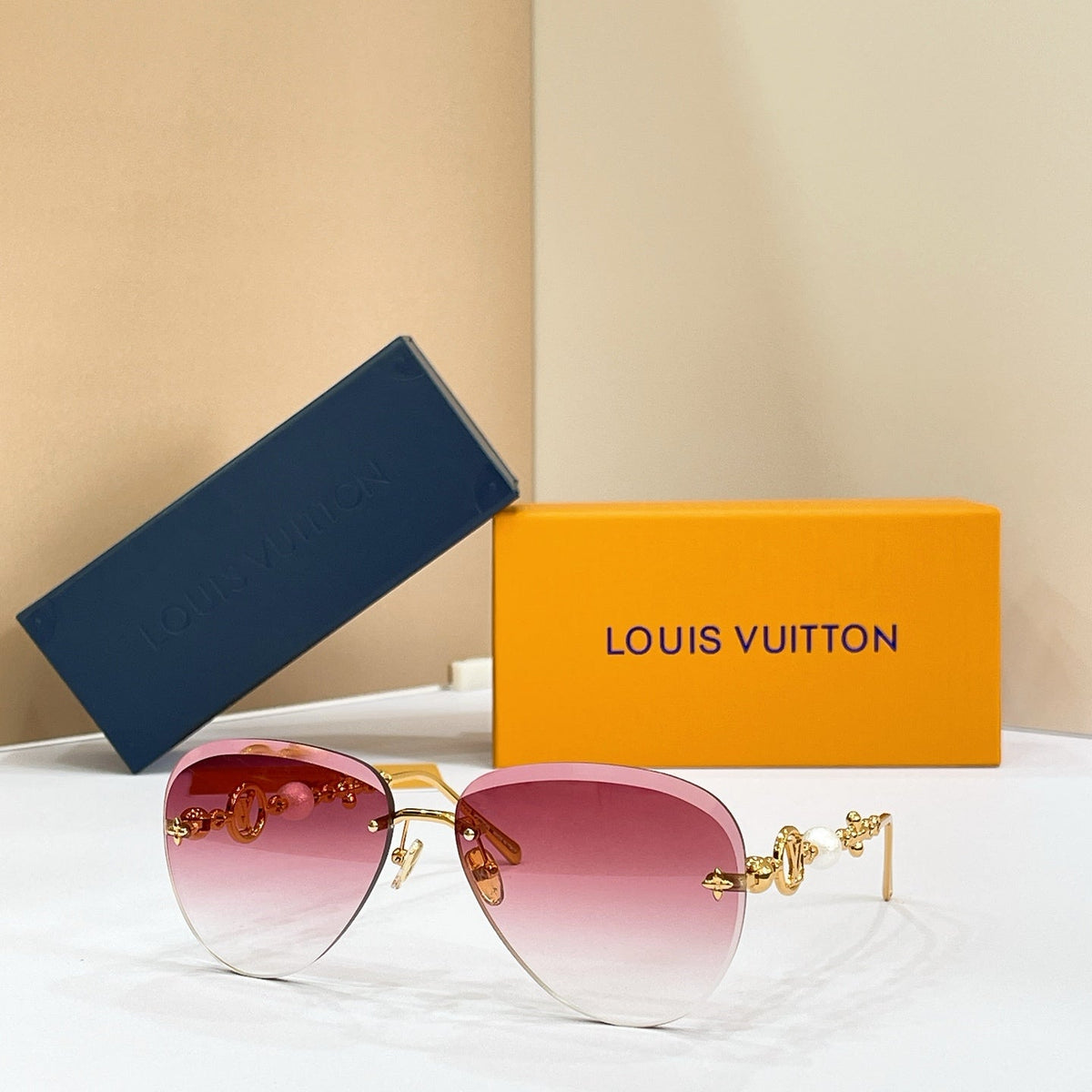 Louis Vuitton Z3318U Sunglasses - 62-13-140