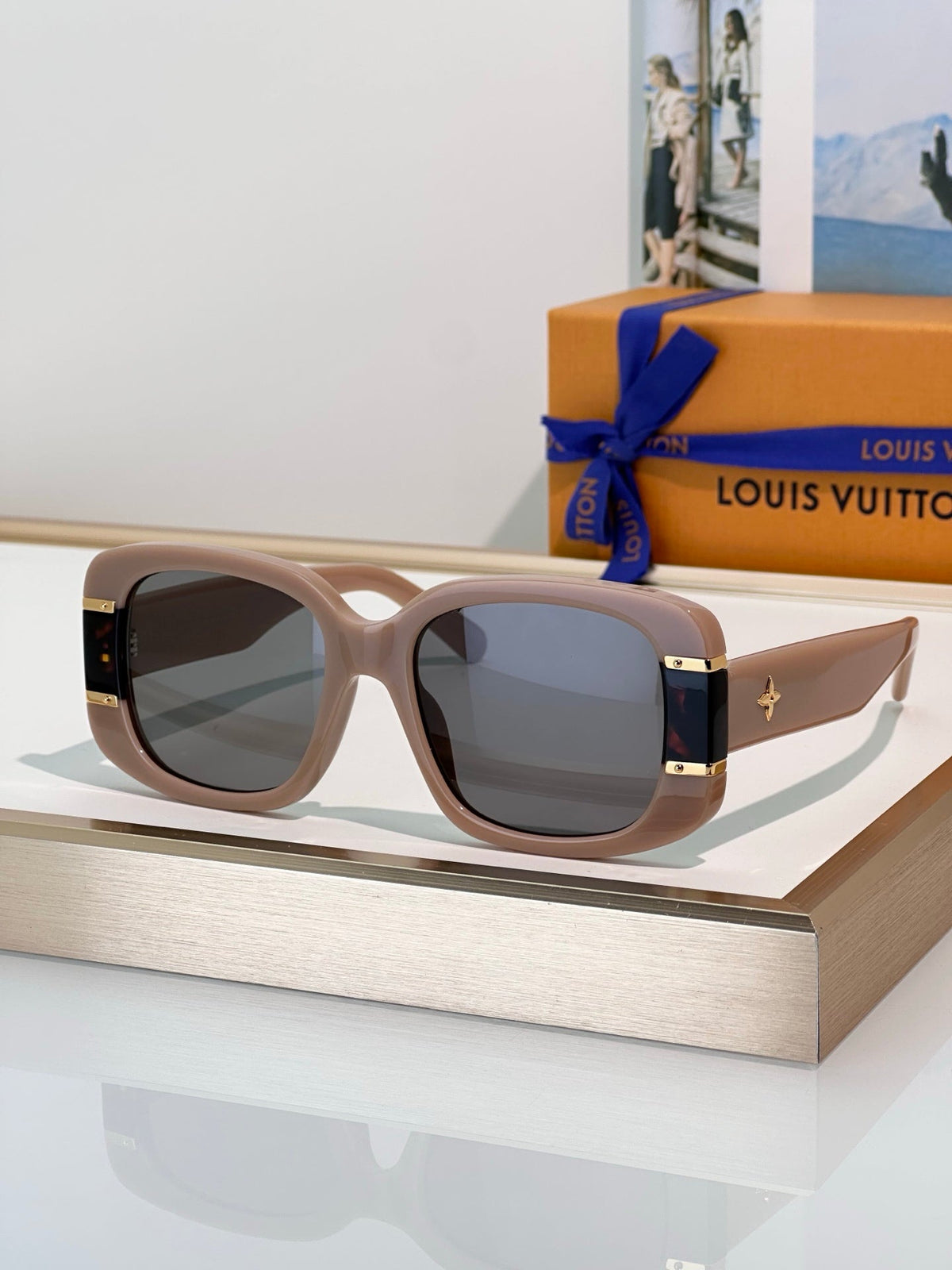 Louis Vuitton Z2968W Sunglasses