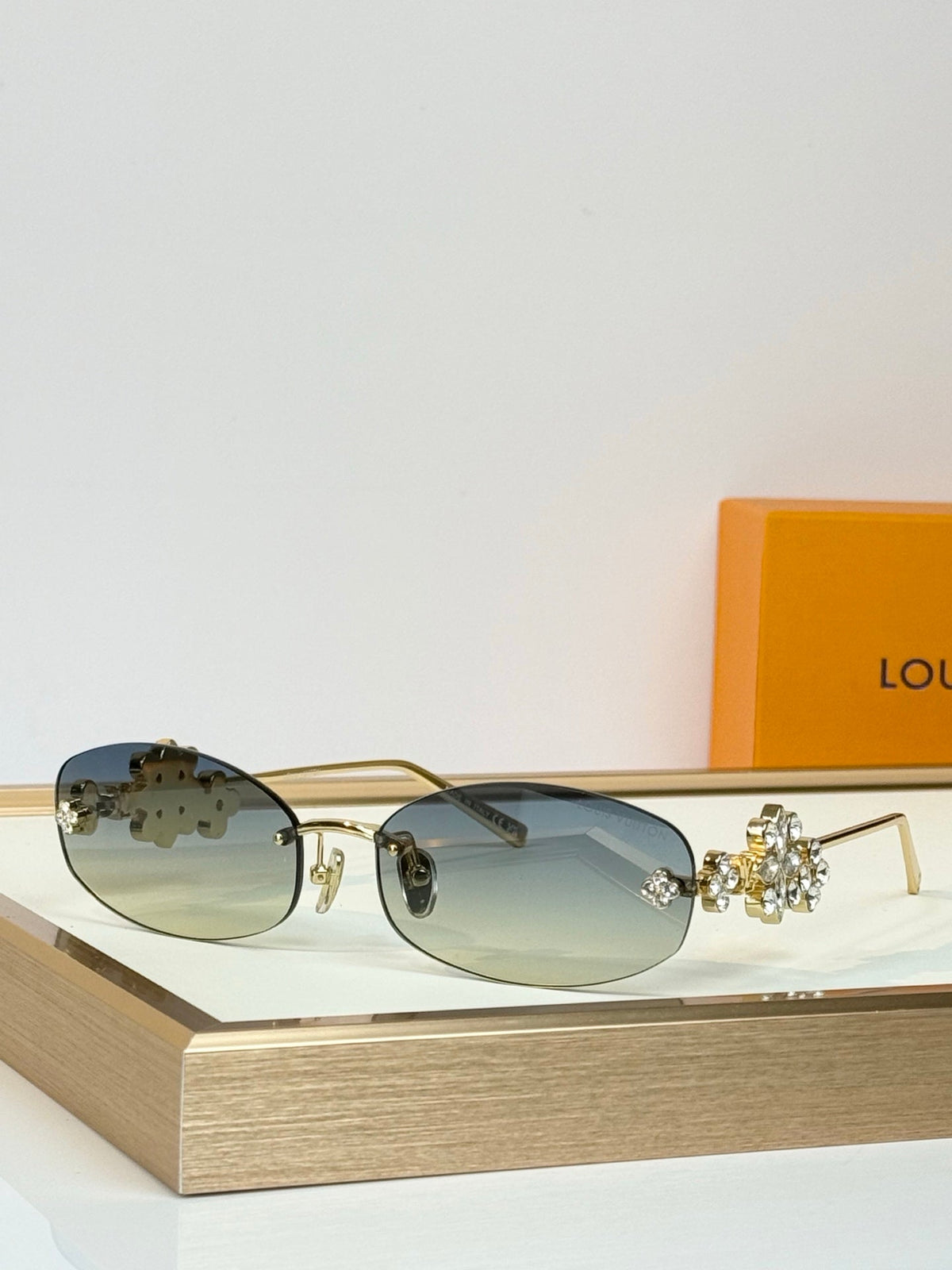 Louis Vuitton Z3186U Sunglasses