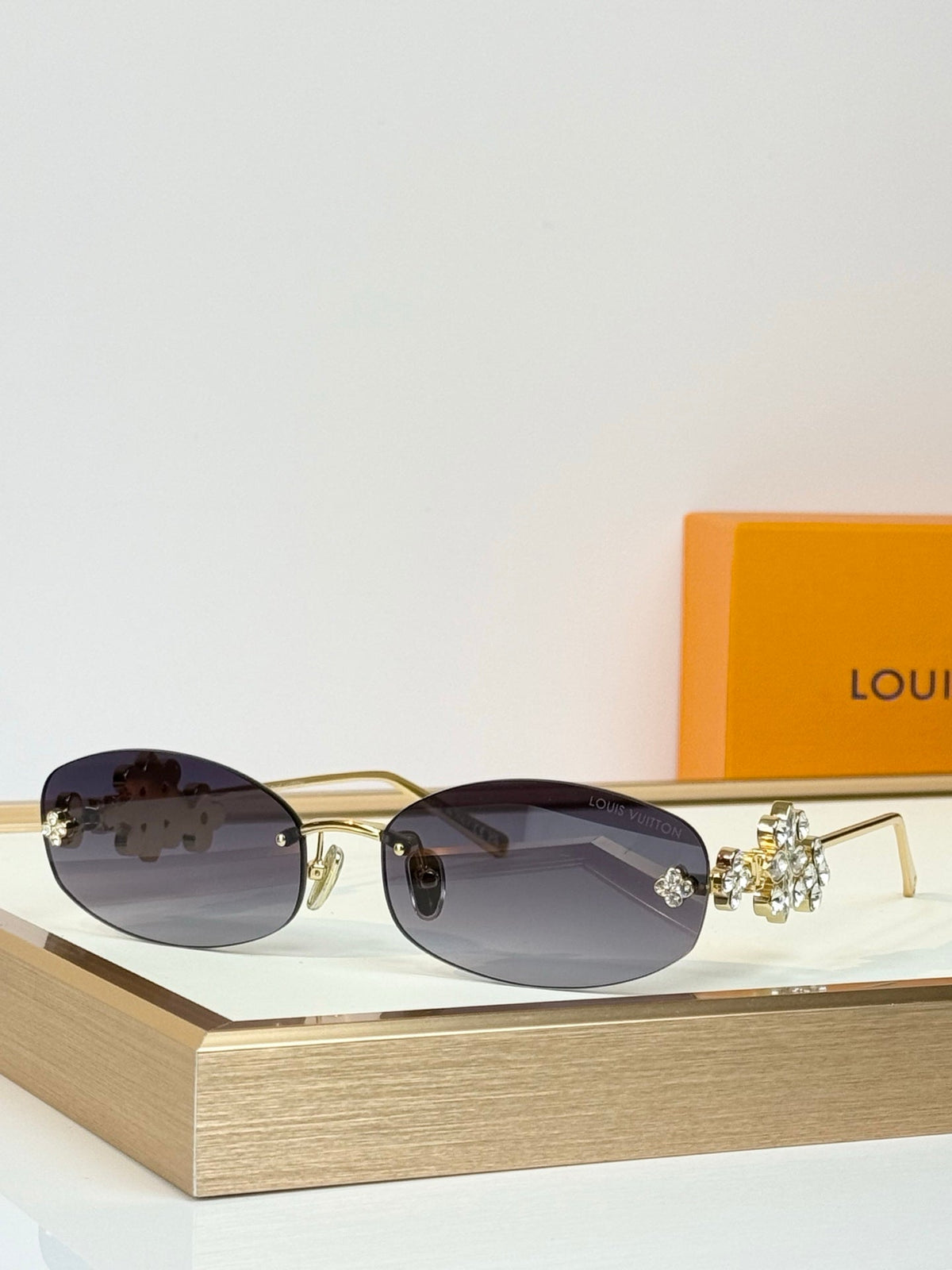Louis Vuitton Z3186U Sunglasses