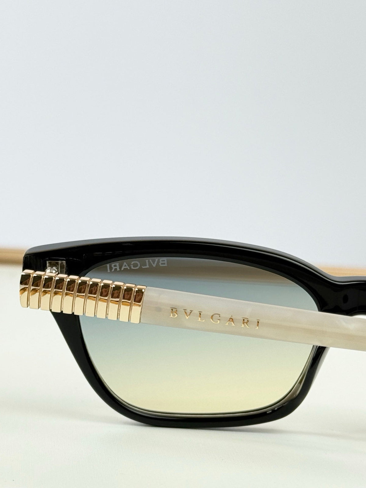 Bvlgari BV40098I Sunglasses