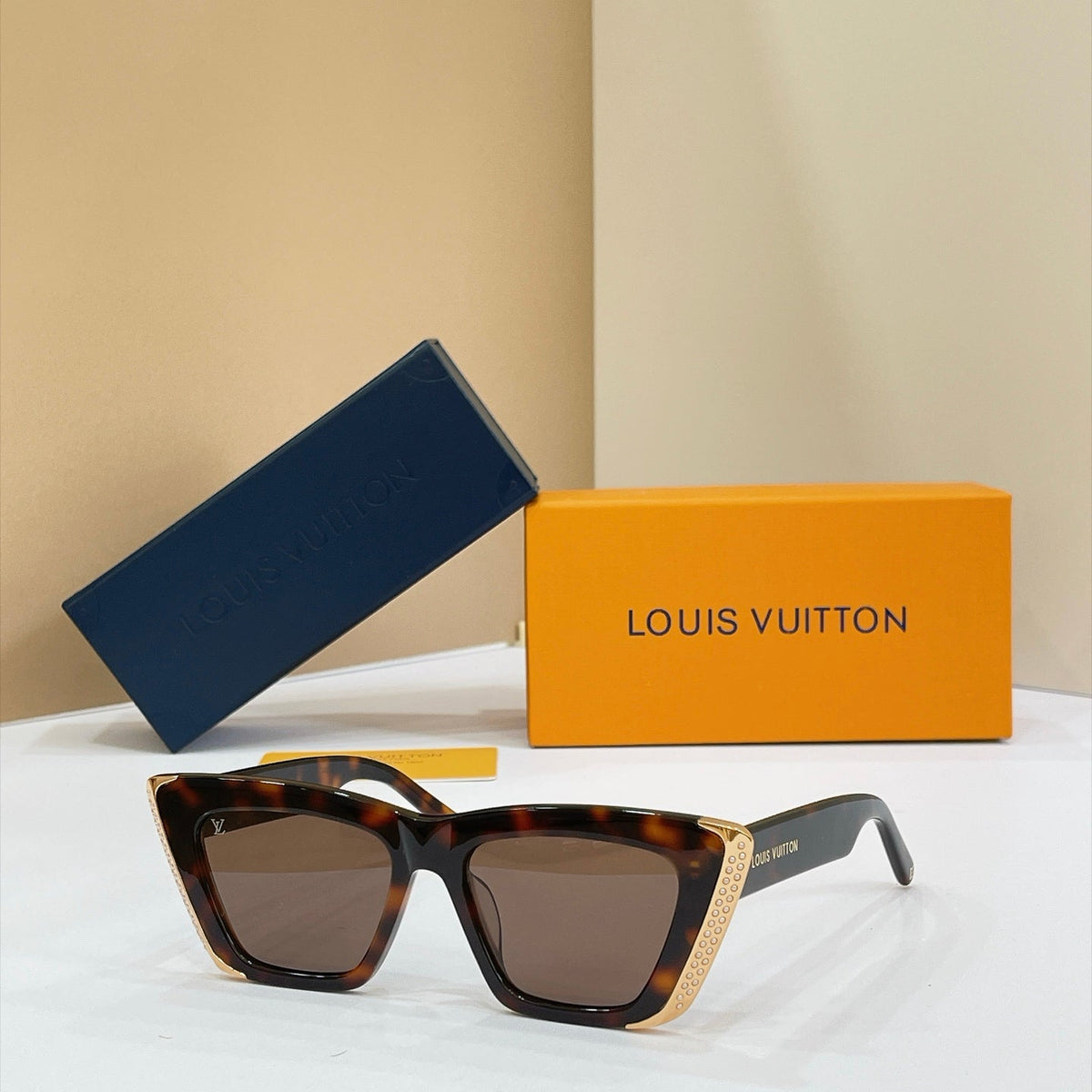 Louis Vuitton Z1655E Sunglasses