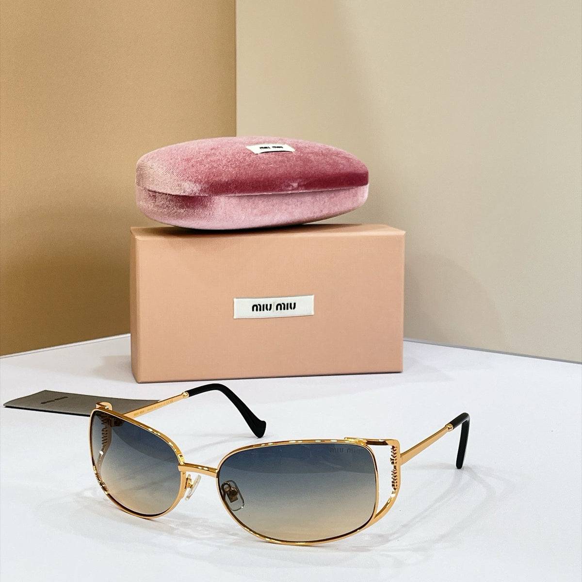 Miu Miu MU 148AV Sunglasses