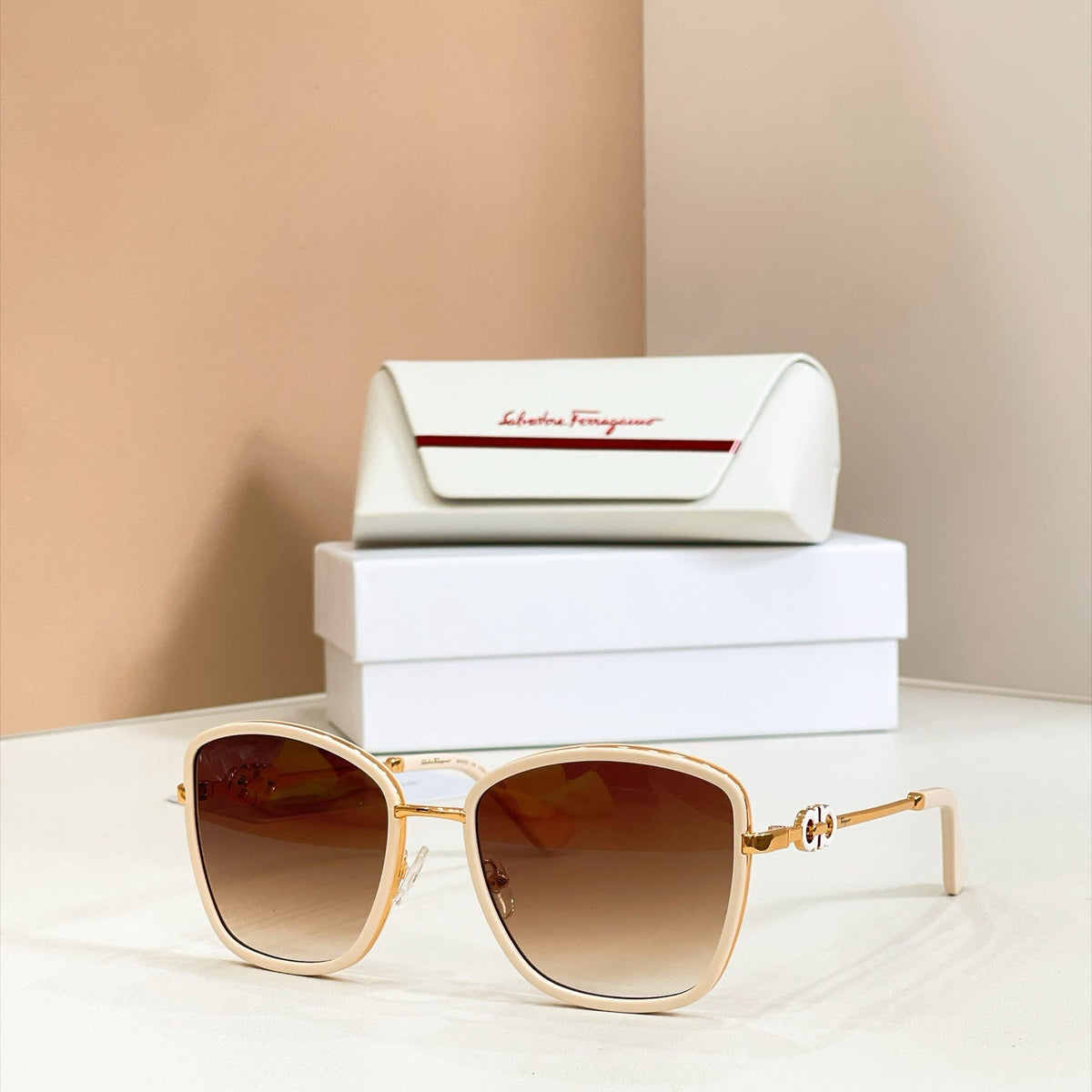 Salvatore Ferragamo SF1470L Sunglasses