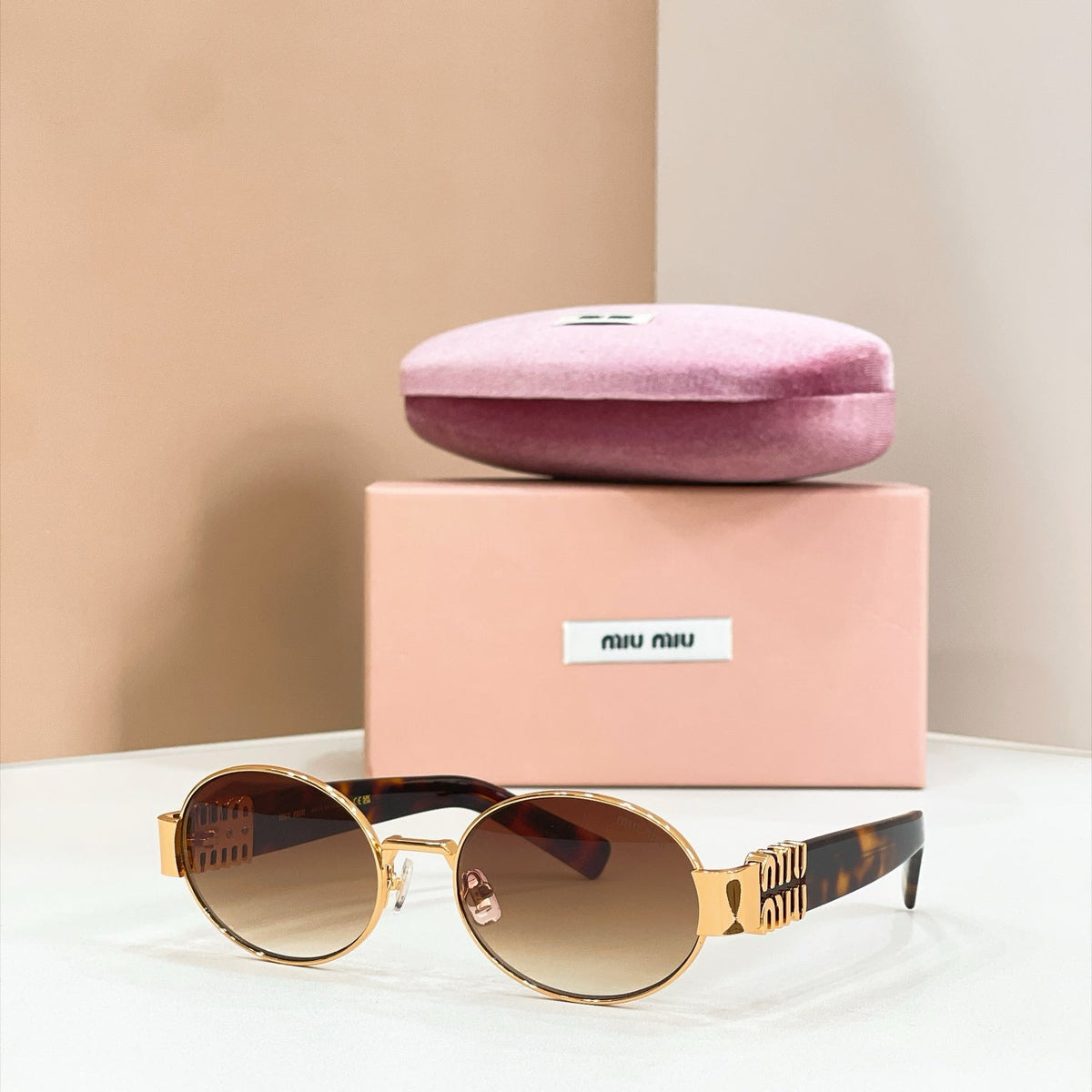 Miu Miu MU 113AV Sunglasses