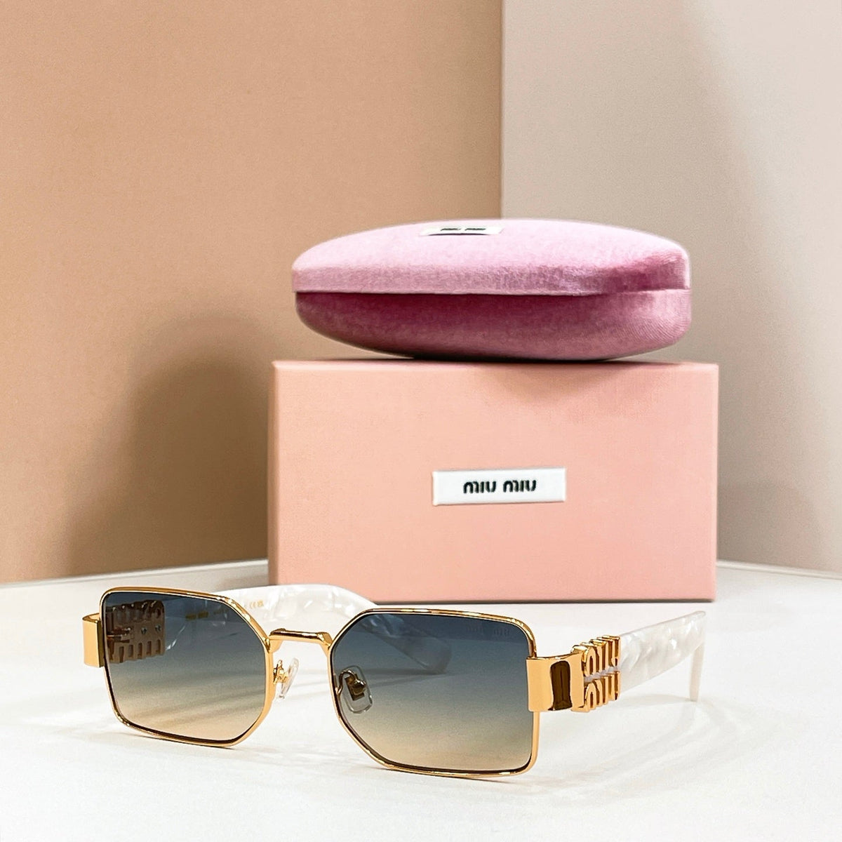 Miu Miu MU 115AV Sunglasses